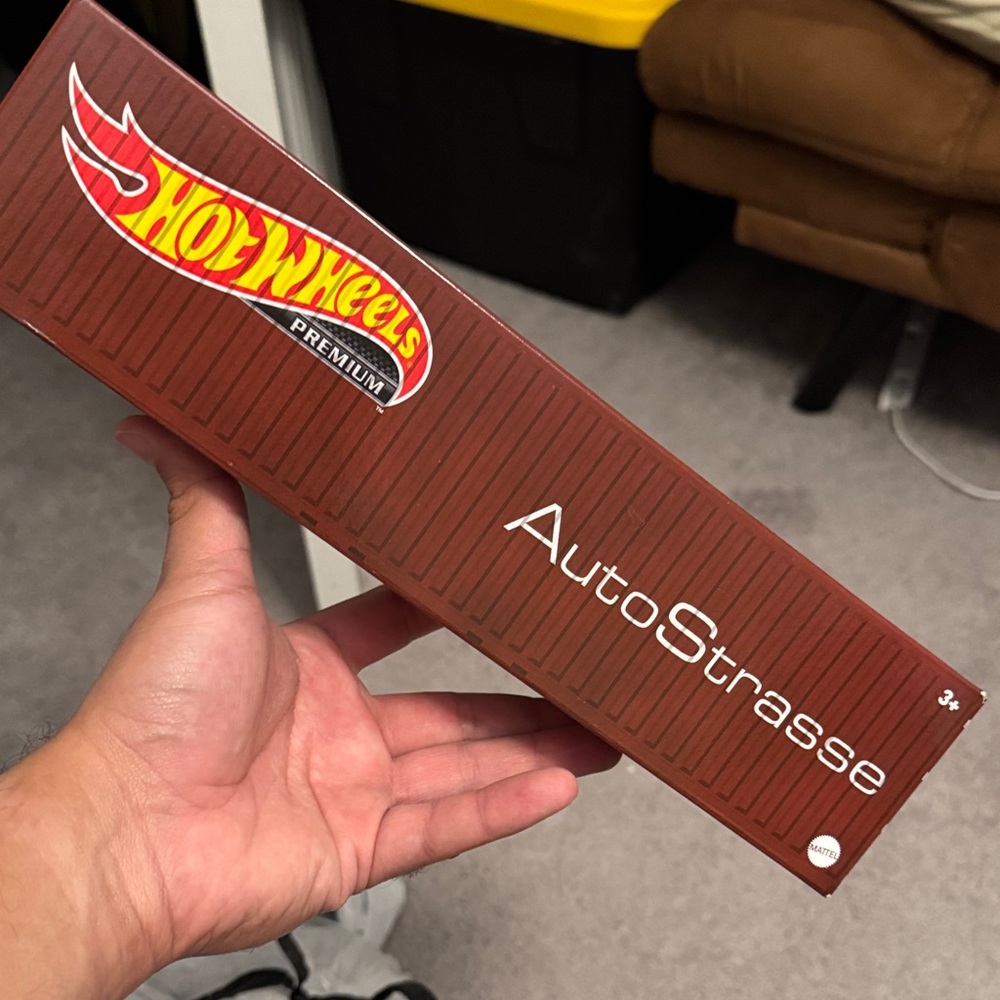 Hot Wheels Premium AutoStrasse Set